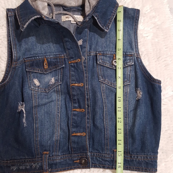 ❌✨NEW✨ Hooded Denim Vest❌SOLD! - Picture 6 of 6